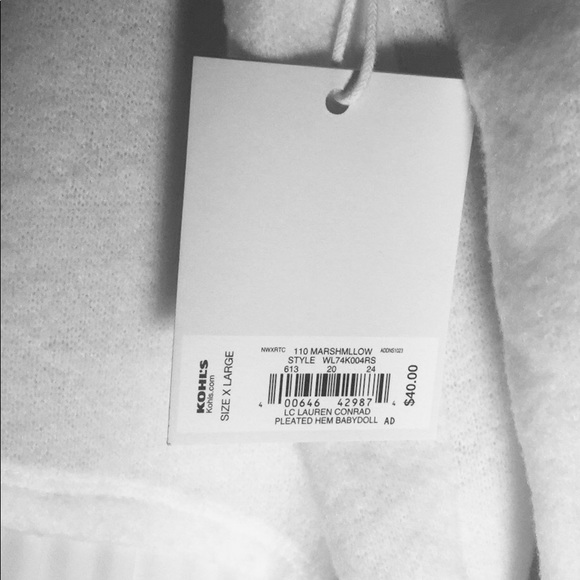 NWT white sweater - Picture 3 of 7